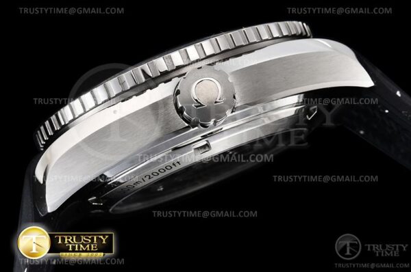 OMG0665A - Planet Ocean 600M 43.5mm - immagine 19