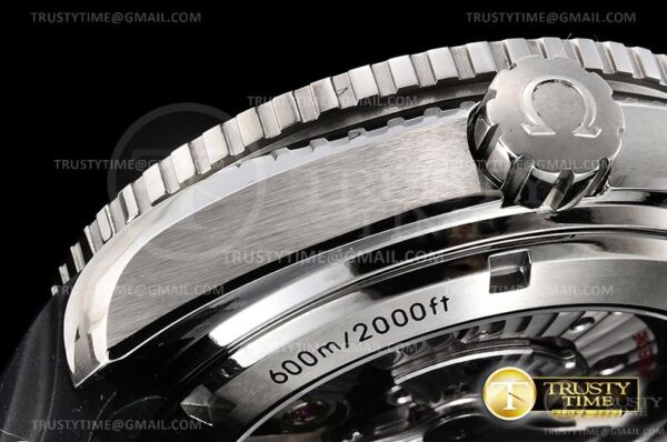 OMG0665A - Planet Ocean 600M 43.5mm - immagine 21